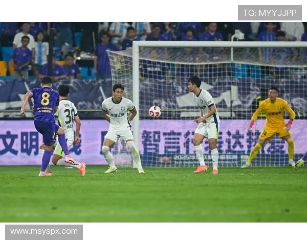 武汉三镇新季教练组于晨任领队